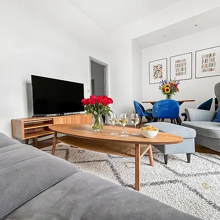 Apartment T3 Spacieux Et Convivial, Vue Imprenable Tours