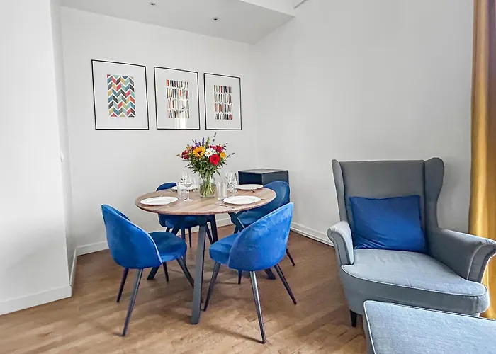 T3 Spacieux Et Convivial, Vue Imprenable Tours