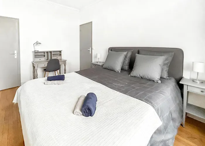 T3 Spacieux Et Convivial, Vue Imprenable * Tours