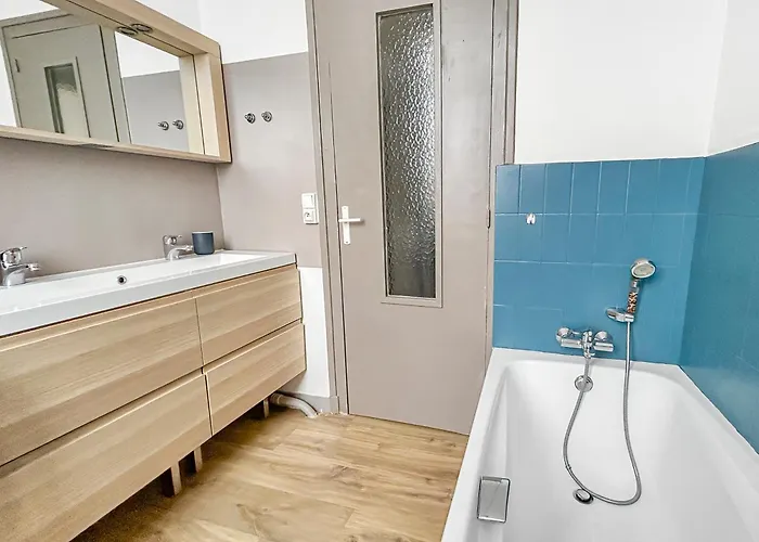 Apartment T3 Spacieux Et Convivial, Vue Imprenable *